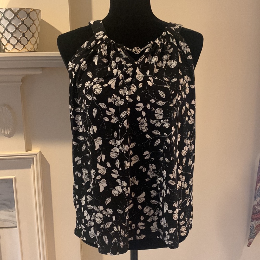 Woman’s AdrianVittadini tank blouse size large brand new with tags